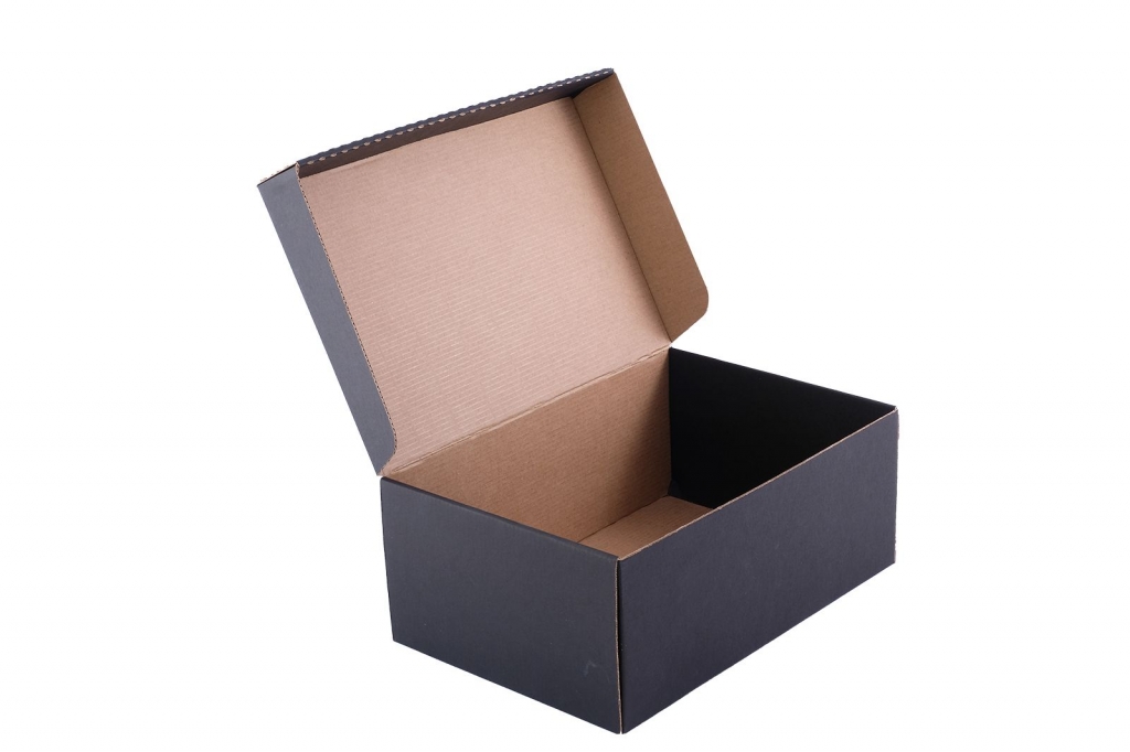 24 x 19 x 9 cm siyah kapaklı kutu