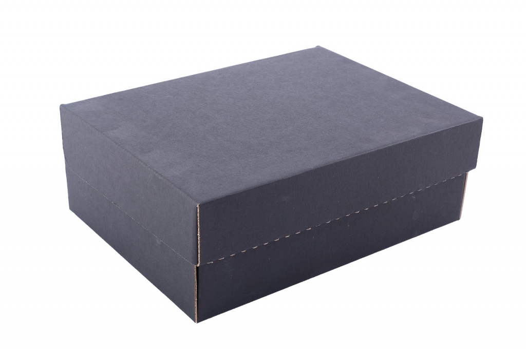 31 x 21 x 12,5 cm siyah kapaklı kutu