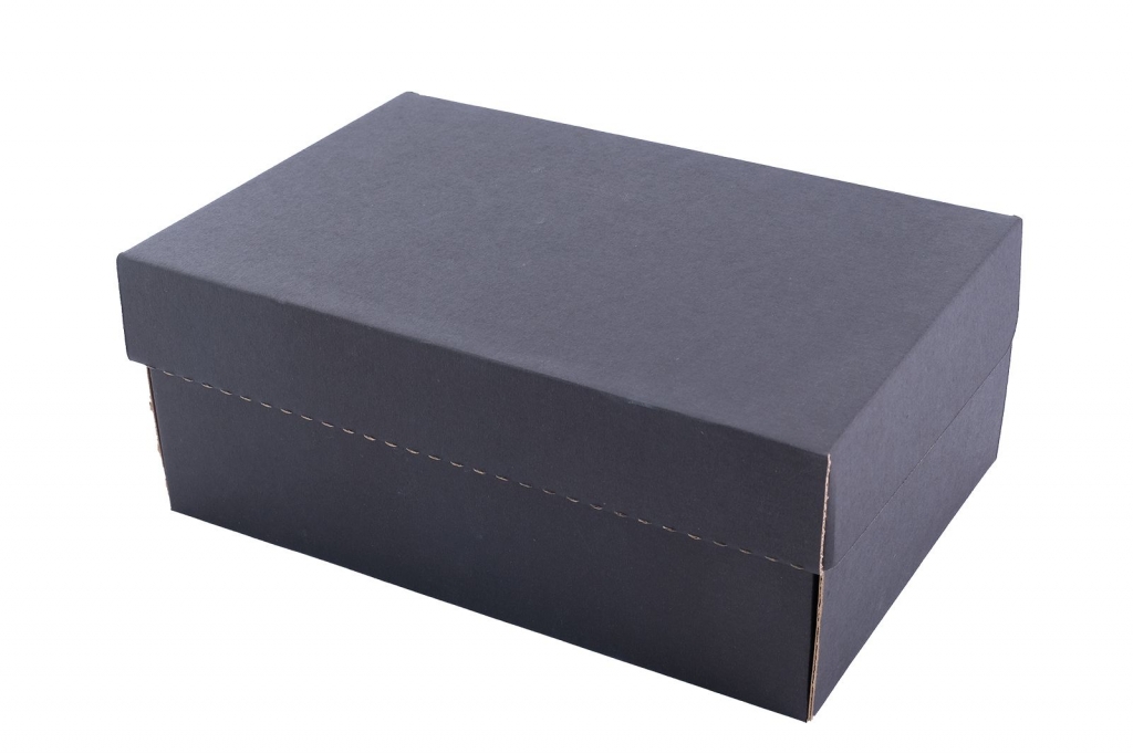24 x 19 x 9 cm siyah kapaklı kutu